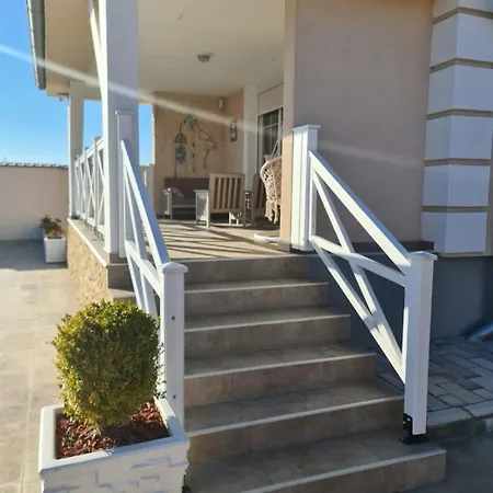 Gracija Villa *